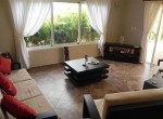 21918-90_living2custom